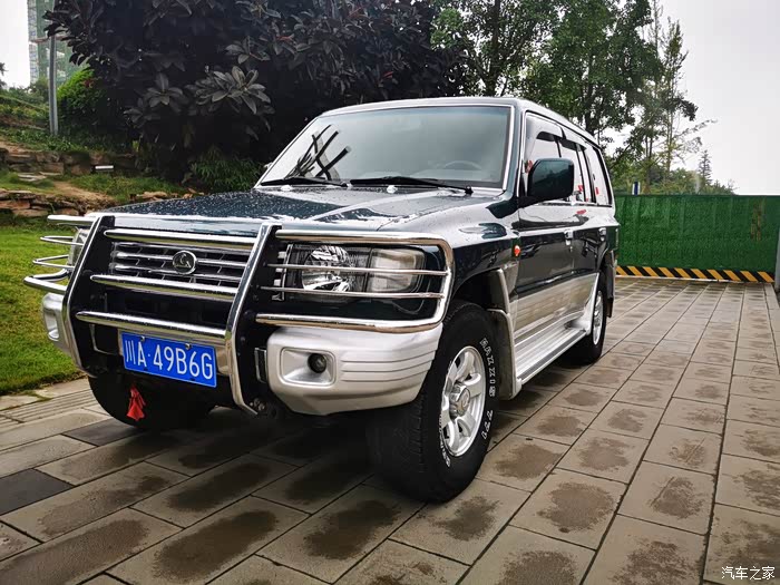 13年三菱猎豹黑金刚,手动挡2.4四驱.三菱4g64机头.5.