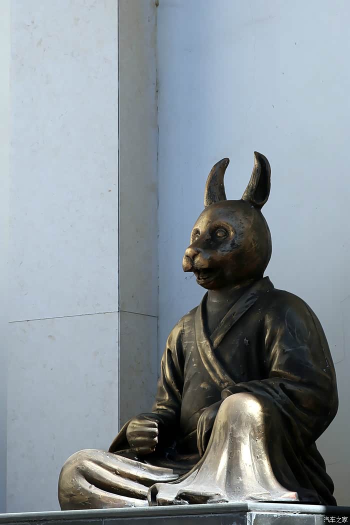 圆明园遗址公园十二生肖兽首铜像和圆明园全景沙盘大家欣赏