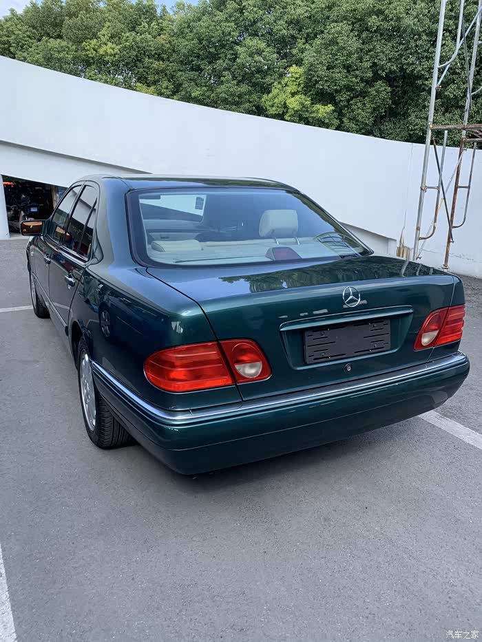 经典老e,奔驰四眼w210