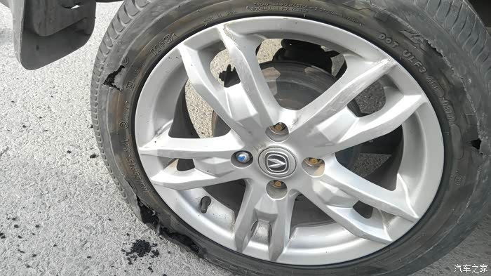 【图】快速通道轮胎坏了_长安cx20论坛_汽车之家论坛