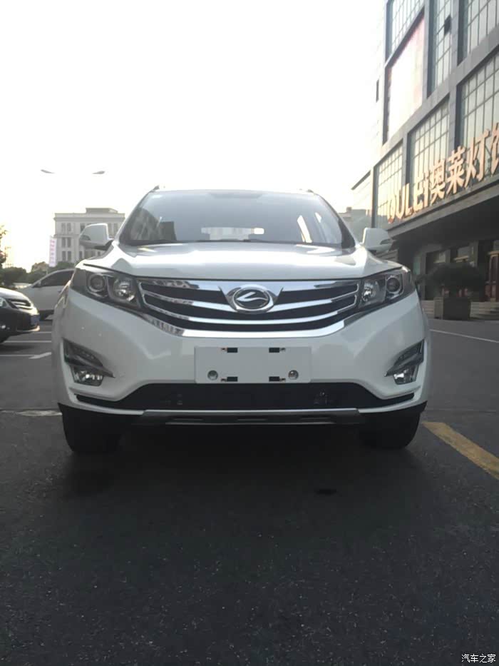 夕阳夕下的小白