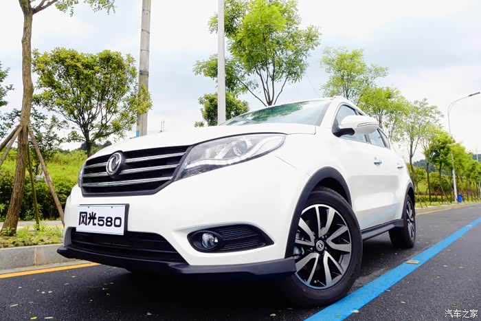 东风小康风光系列都市suv580到店啦
