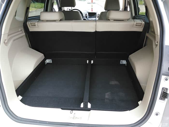 瑞虎5简易床车制作.配效果图