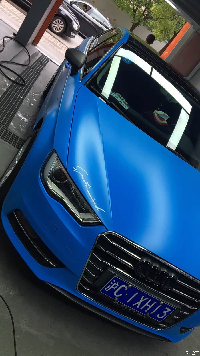 上海颜控自改哑光蓝