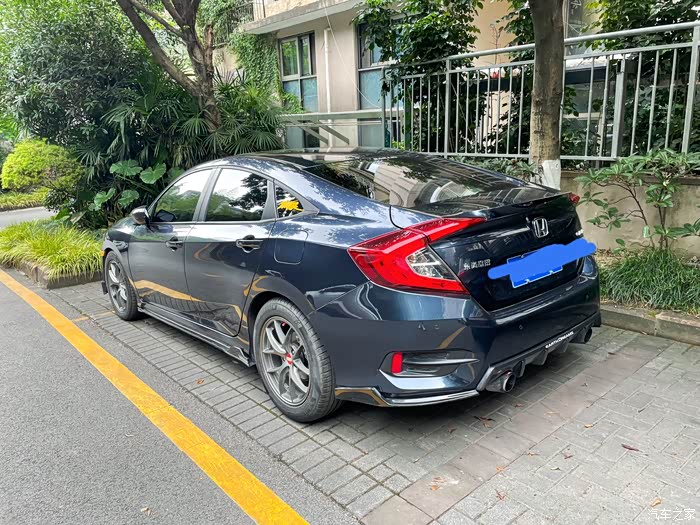 重庆出售16款思域暗金蓝19w公里19年3月上牌有外观改装