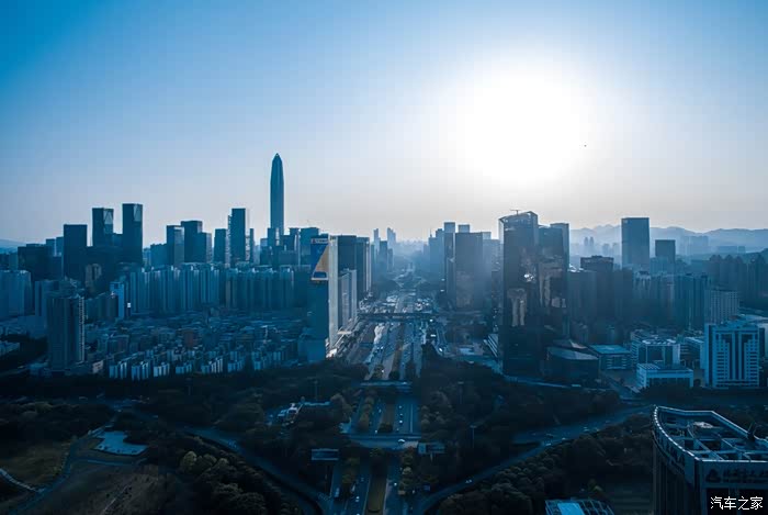 登记前最后一次航拍深圳市区俯瞰高楼