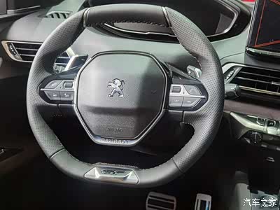 真皮的两幅式多功能方向盘.