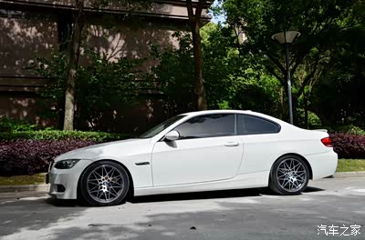 中年男子的倔强～～入手e92 330i