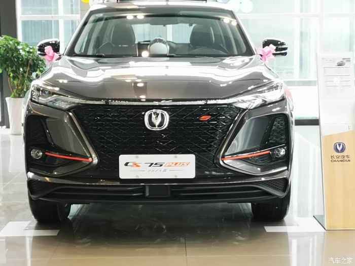 21款cs75plus,造型时尚,动感大气