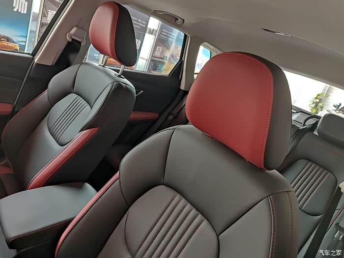 爱车就来拍奔腾t33体验