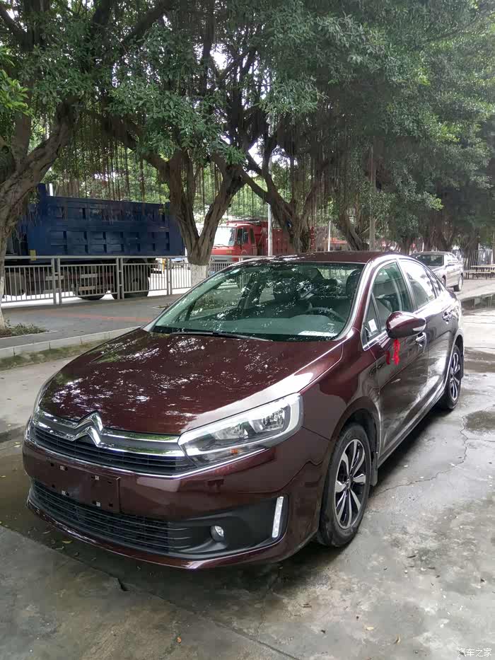 这个  车,玛瑙红绝对会让你失望.