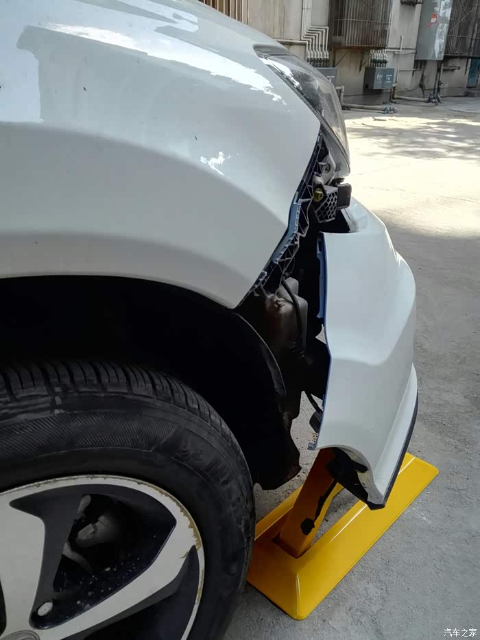 悲剧了车挂坏了