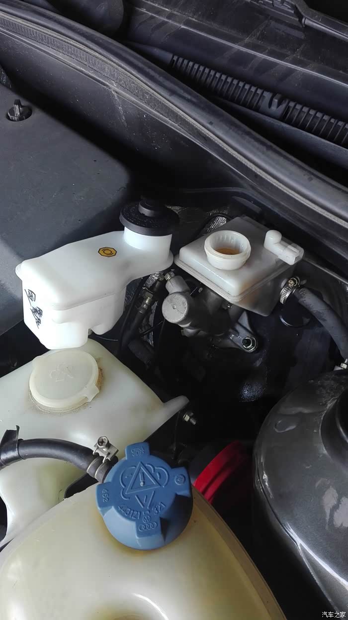 一汽威志的换上了,把油壶对换.