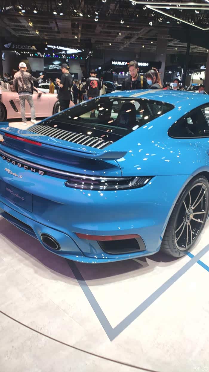 【2021上海车展】实拍豪车保时捷