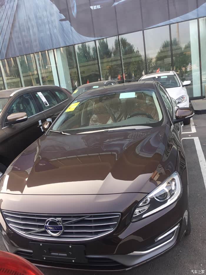 【图】枫木棕 到店了 人却出差不在家._沃尔沃s60论坛_汽车之家论坛