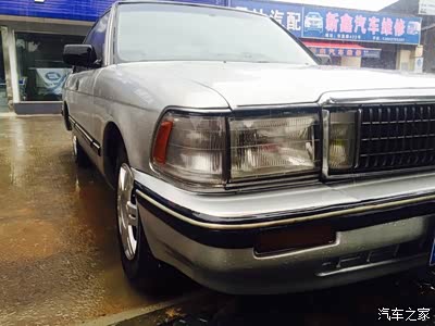 经典老车-84款皇冠2.