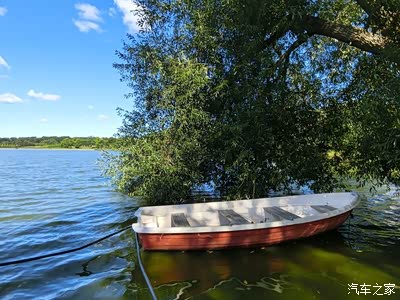 slot )这个北欧凡尔赛宫坐落于赫尔辛格市湖畔城西边斯堪纳维亚半岛