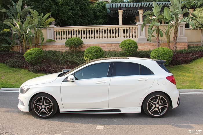 奔驰a260加卡尔森套装已提拉出来吹吹风