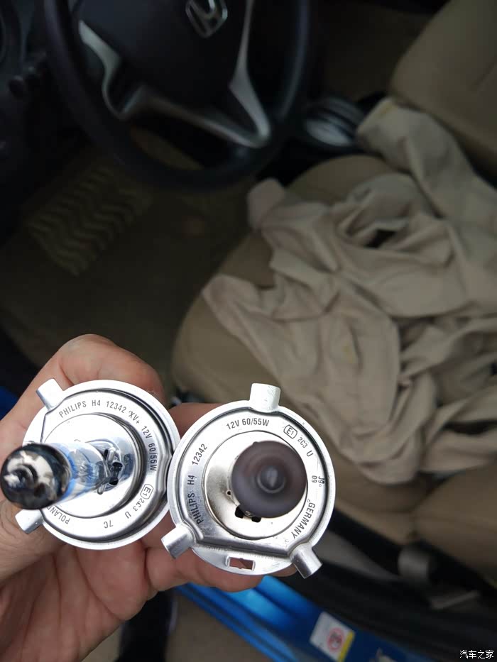 国庆不出门,自己动手换飞度灯泡