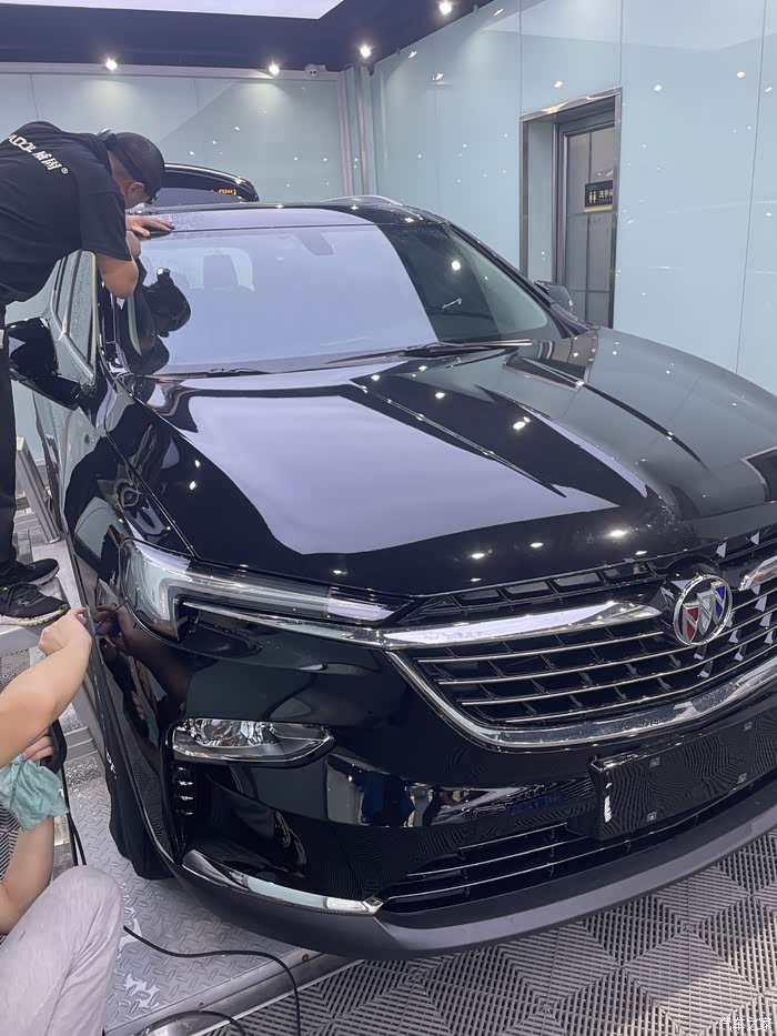 狠下心贴了威固隐形车衣的确亮了不少