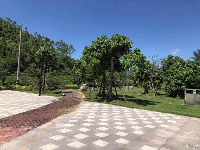 野帝自驾双第文化广场