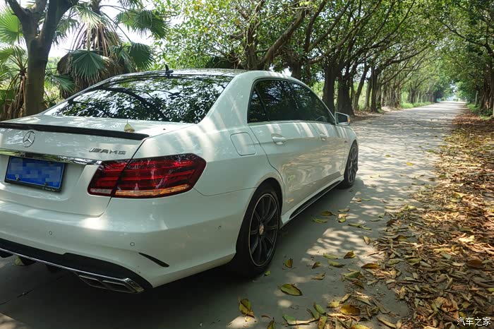 56002 | 回复: 135 奔驰e级论坛 不一样的e320,不一样的amg风情.