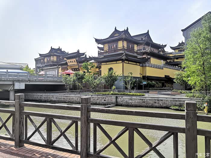 长宁区新泾镇中新泾公园福缘禅寺息焉堂