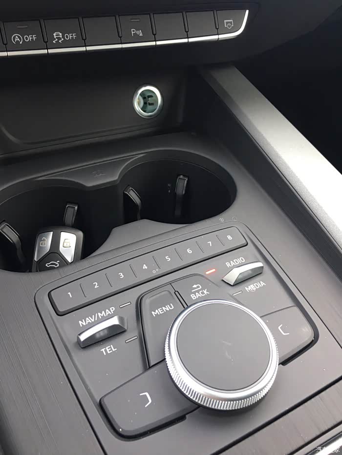 【图】苹果手机怎么和车连接蓝牙 多谢了老铁们_奥迪a4l论坛_汽车之家