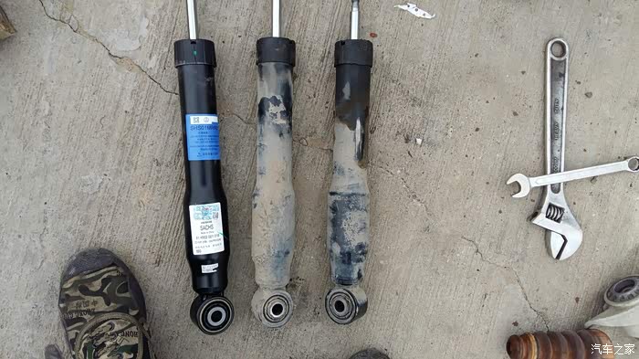 老速腾更换后减震器