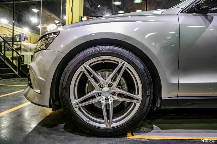 我只改车,不飙车--奥迪q5改装19寸轮毂