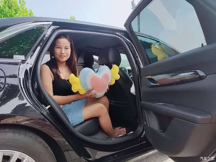 都来谈谈感受吧,让我老婆上镜,分享ct6豪华版使用心得