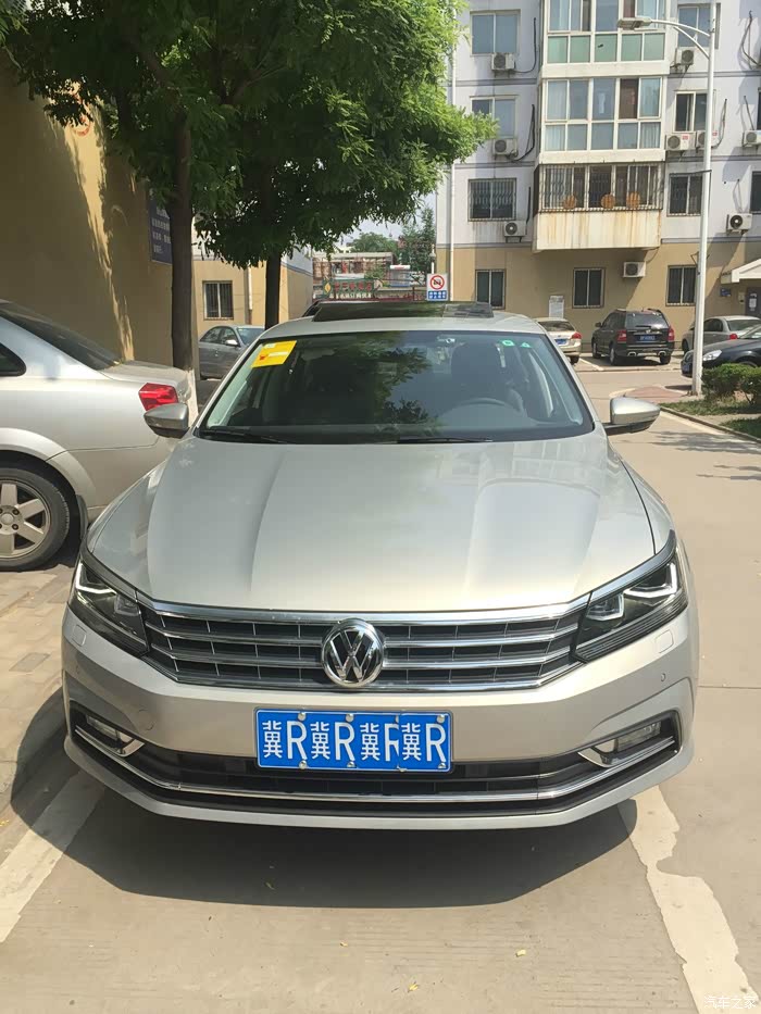 博士老婆的座驾铂金色帕萨特330御尊提车记