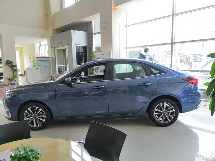 兴趣使然分享新一代福睿斯看车之旅