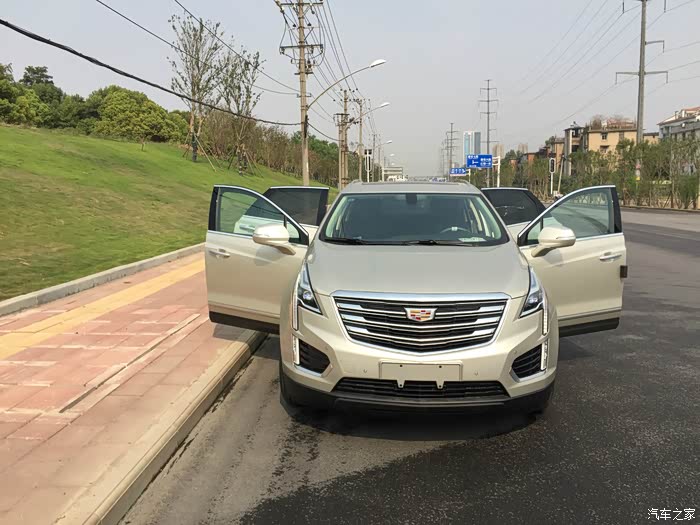 武汉 凯迪拉克xt5 28t豪华耀金 22日提车作业,求精华.