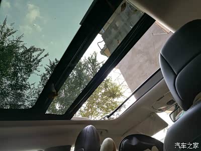 国产jeep自由光提车 认证贴