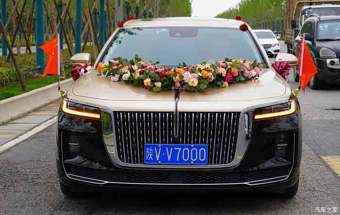 红旗婚车大气尊贵