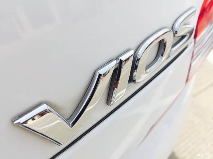 威驰标志也很有动感