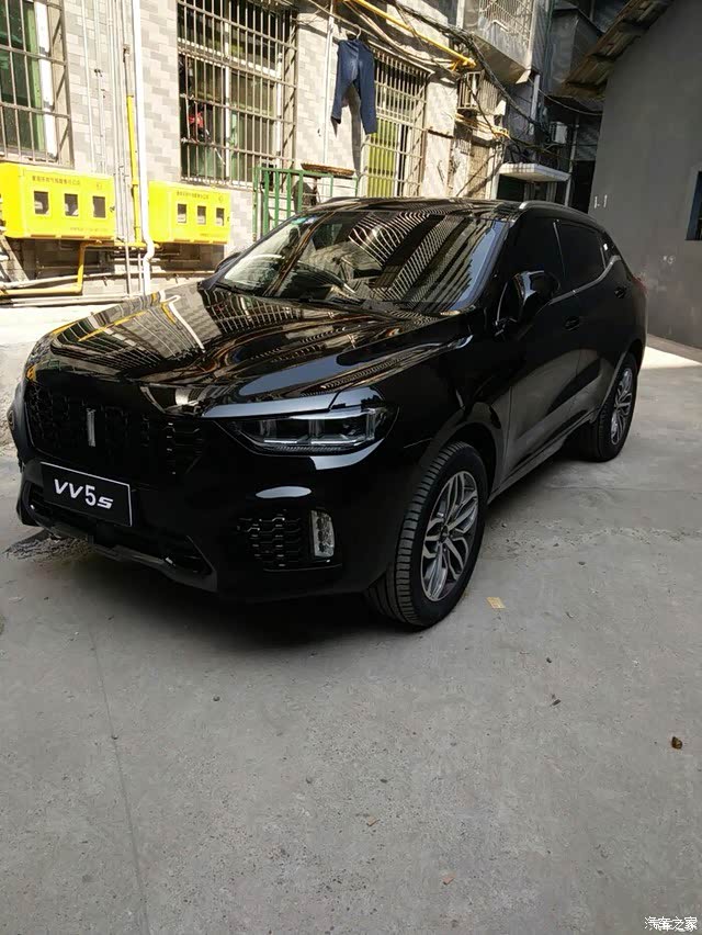 vv5你们觉得红色好看还是黑色好看二选一