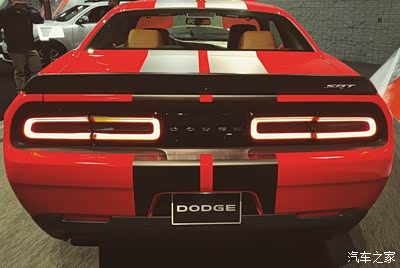 美帝挑战者喷车膜改颜色-附加最新地狱猫 (图)