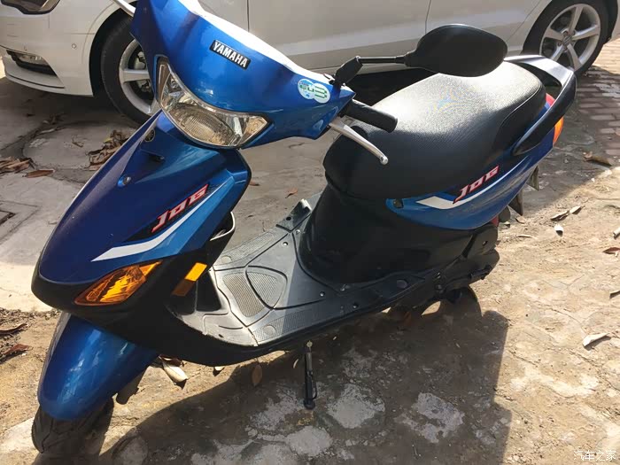 出售2015年3月自用雅玛哈新巧格二代专卖正品证件齐全