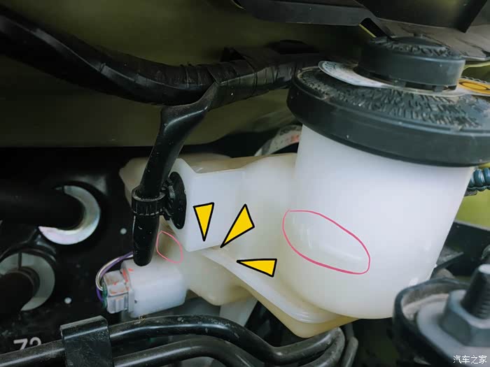 如何检查制动液使用情况了?