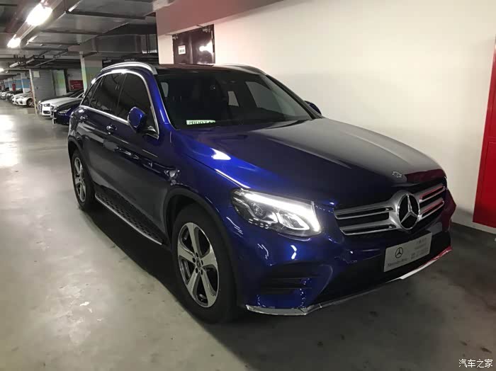 来自 汽车之家iphone版 上海今天提260豪华宝蓝色,17款的 终于提车