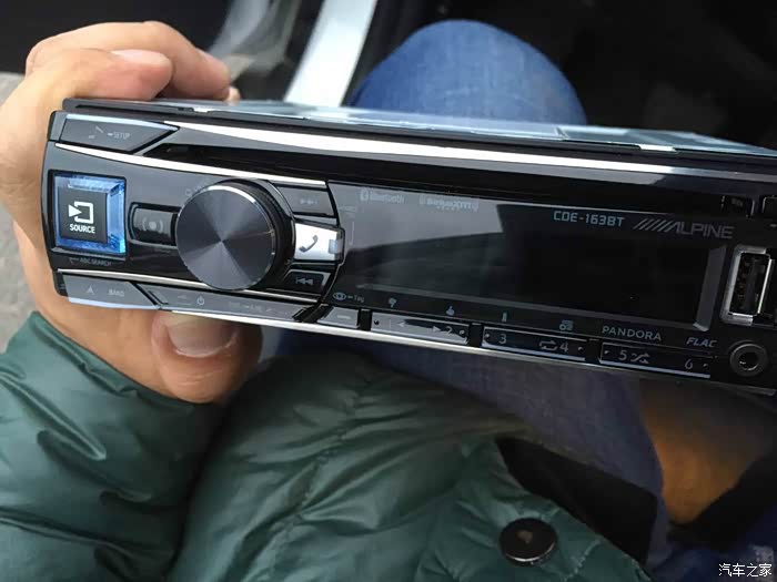 出个阿尔派cd机,版主见谅,有违反规定的麻烦删帖