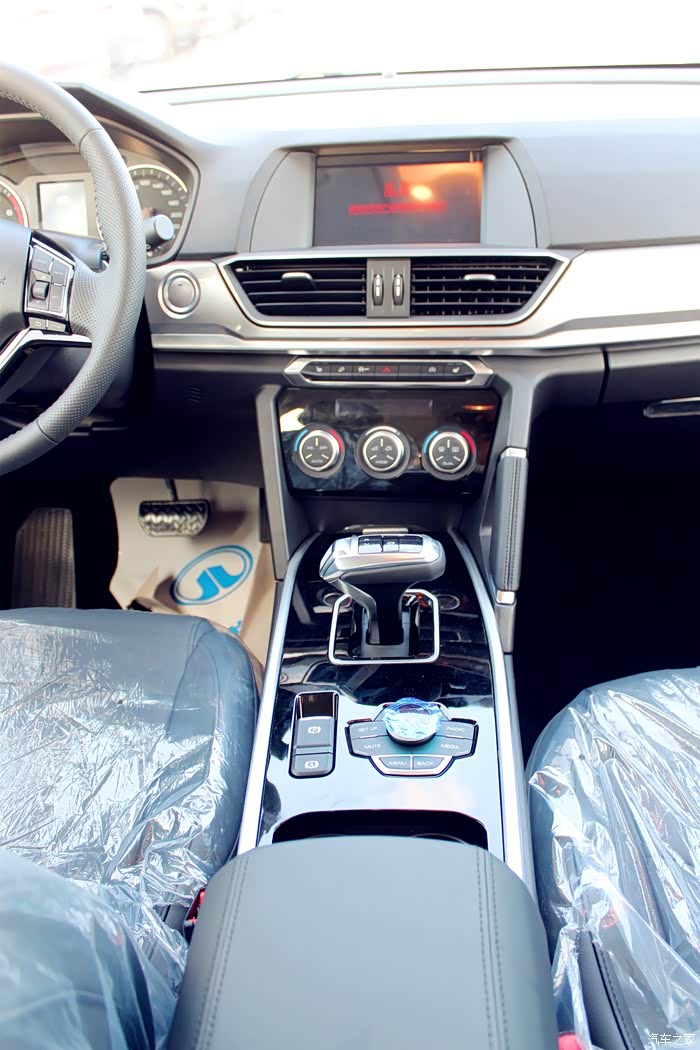 【焕然新生】2018款哈弗h6运动版到店看车,内饰有惊喜