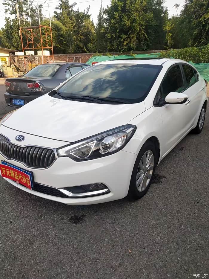 15年起亚k3国五手自一体16高配舒适进入一键启动