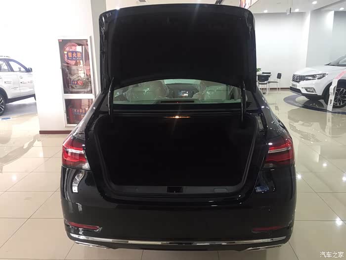 【图】美丽邂逅 偶遇 950全新升级很抢眼 低调的华丽_荣威950论坛