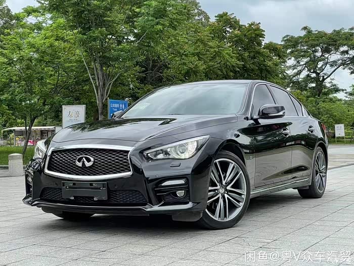 个人收16款黑色英菲尼迪q50l运动版