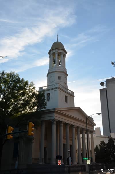 威廉斯堡是美国殖民时期古镇,其中colonial williamsburg保存了当地