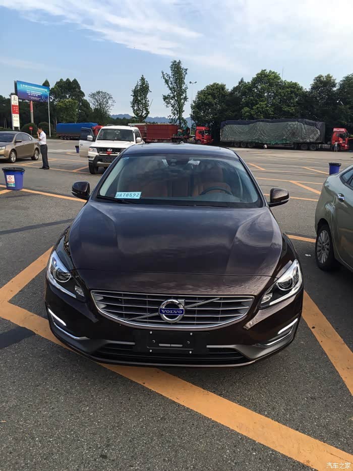 【图】求兄弟赐几张枫木棕的大片吧,跪谢_沃尔沃s60论坛_汽车之家论坛