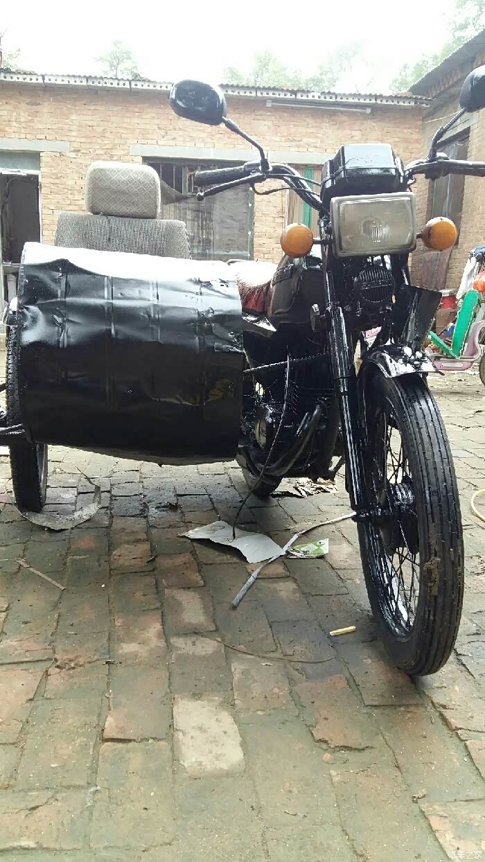 改装的偏三摩托